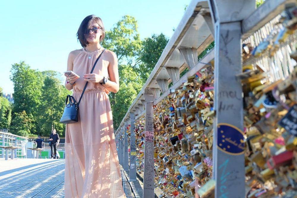 instagram.com/veniliaagik