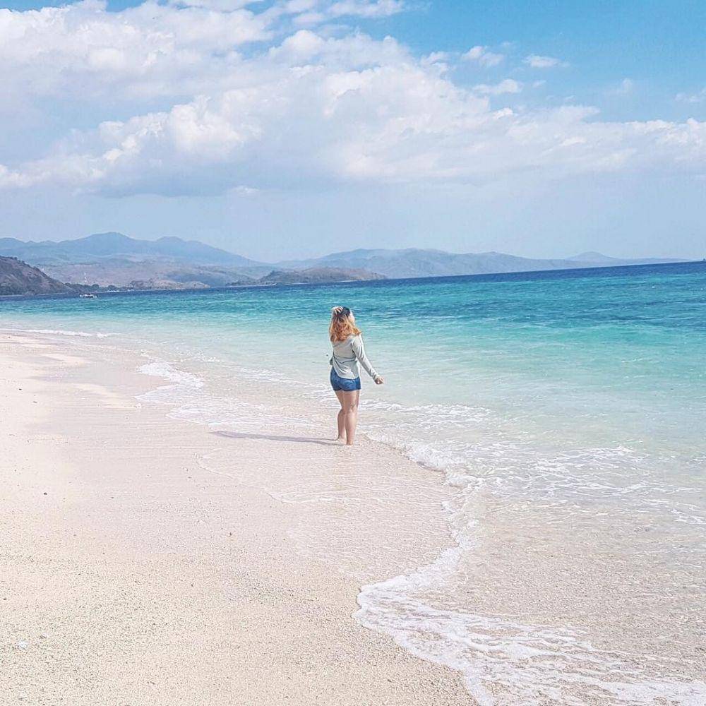 instagram.com/ajengalifdestarani