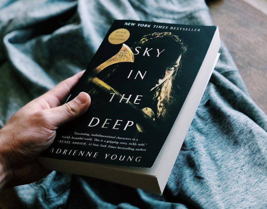instagram.com/wednesdaybooks
