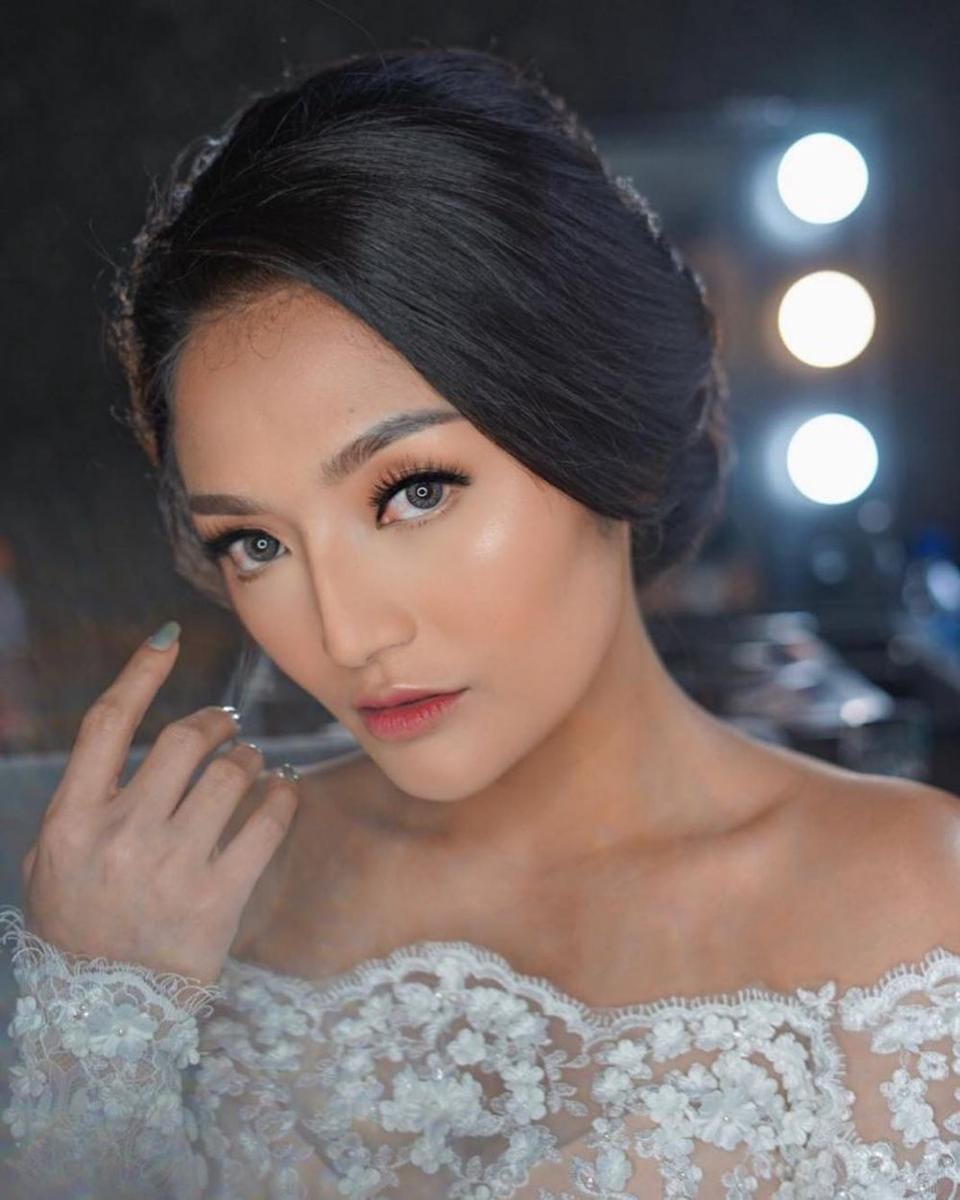 instagram.com/sitibadriahh