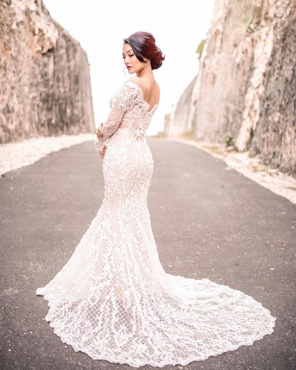 instagram.com/sitibadriahh