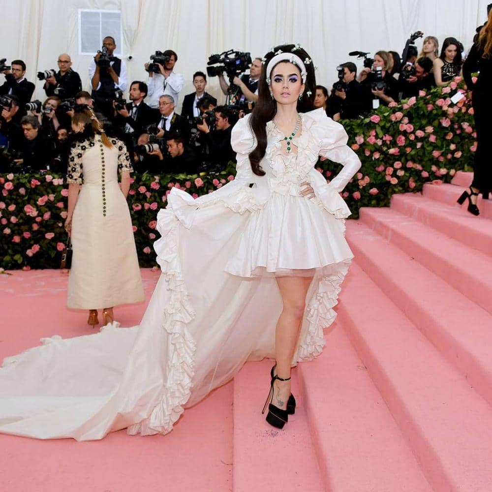 instagram.com/hellocanadamag