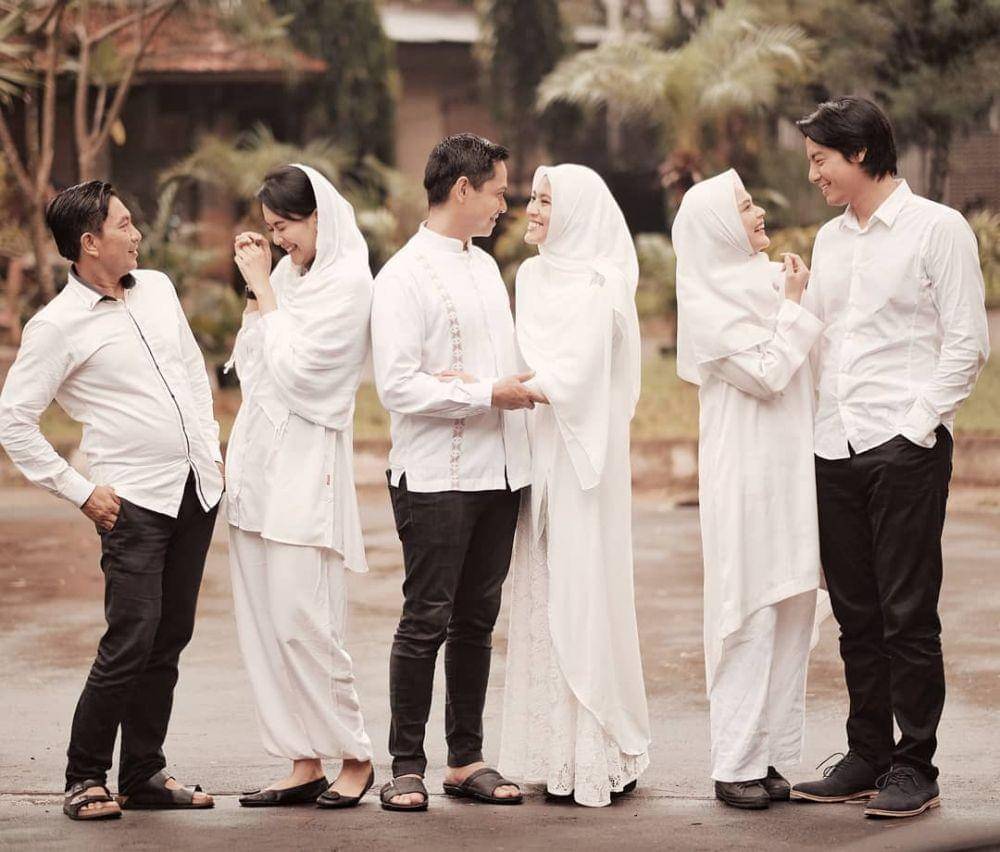 instagram.com/ichasoebandono