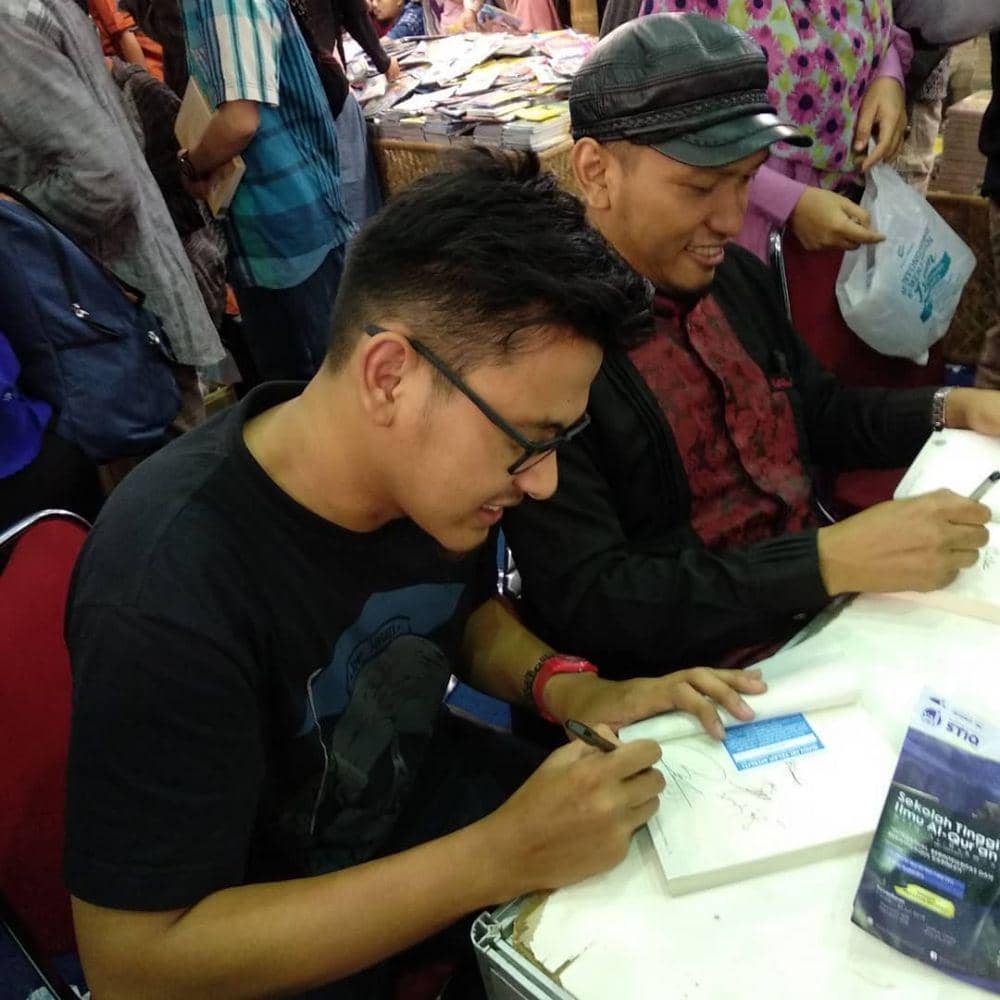 instagram.com/zaky_zr