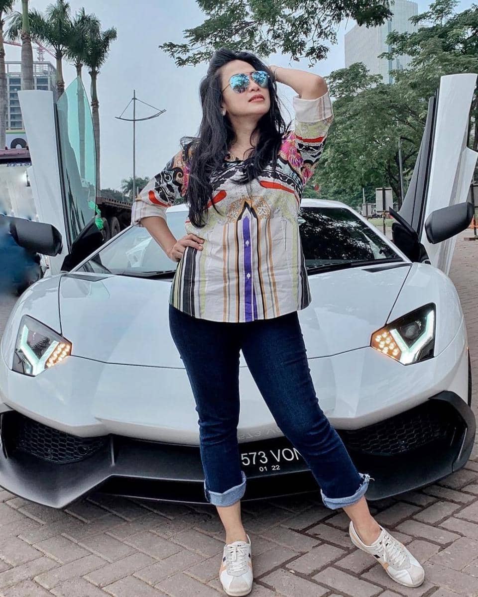 Instagram.com/fenirose