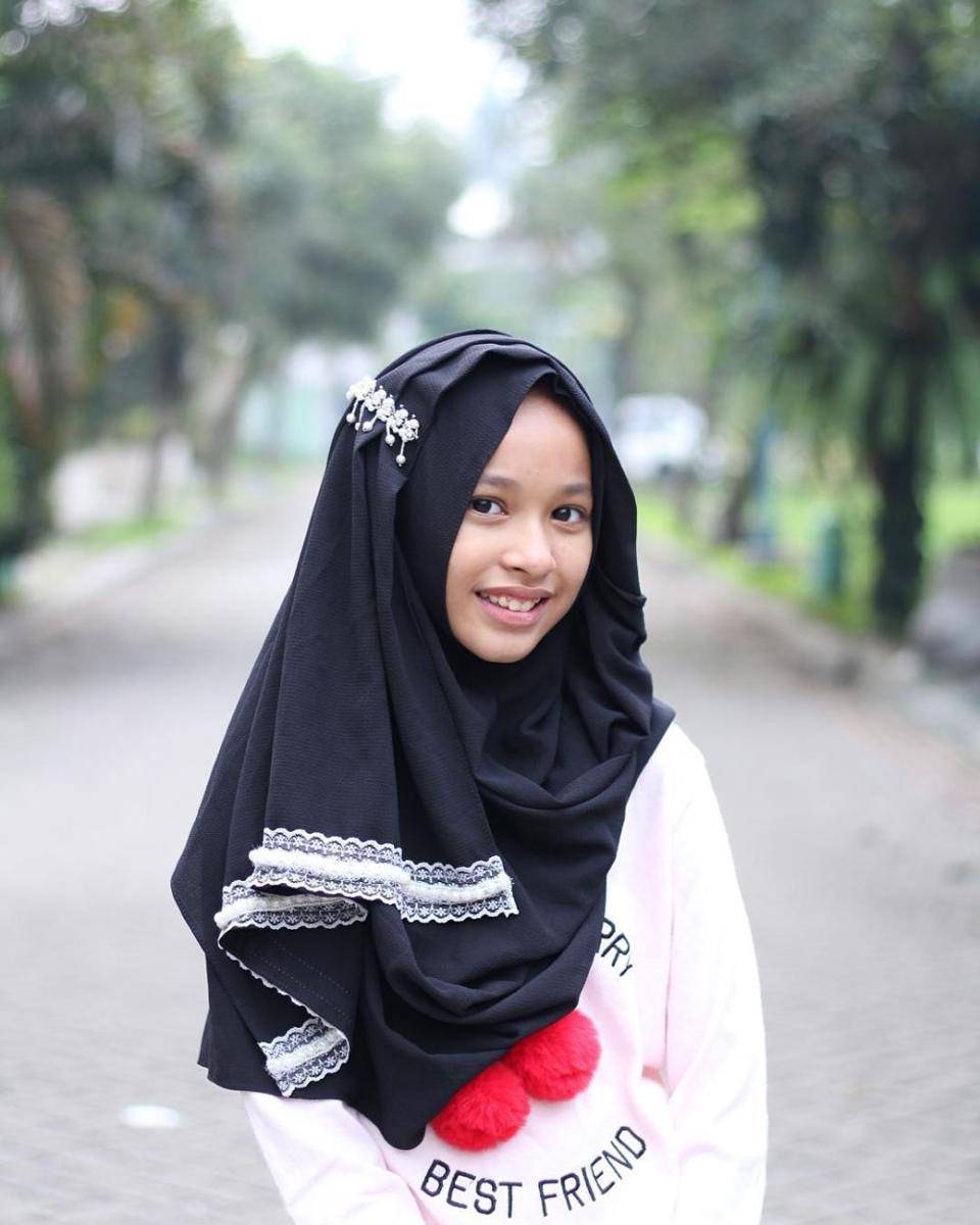 instagram.com/shakiena.azalea