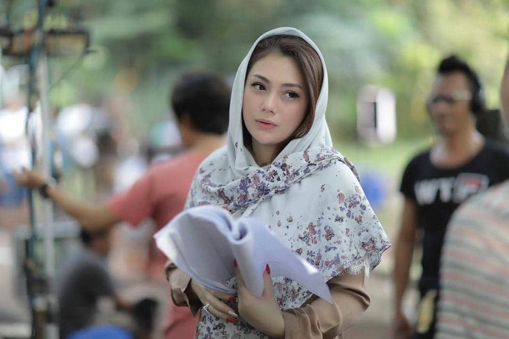 instagram.com/celine_evangelista