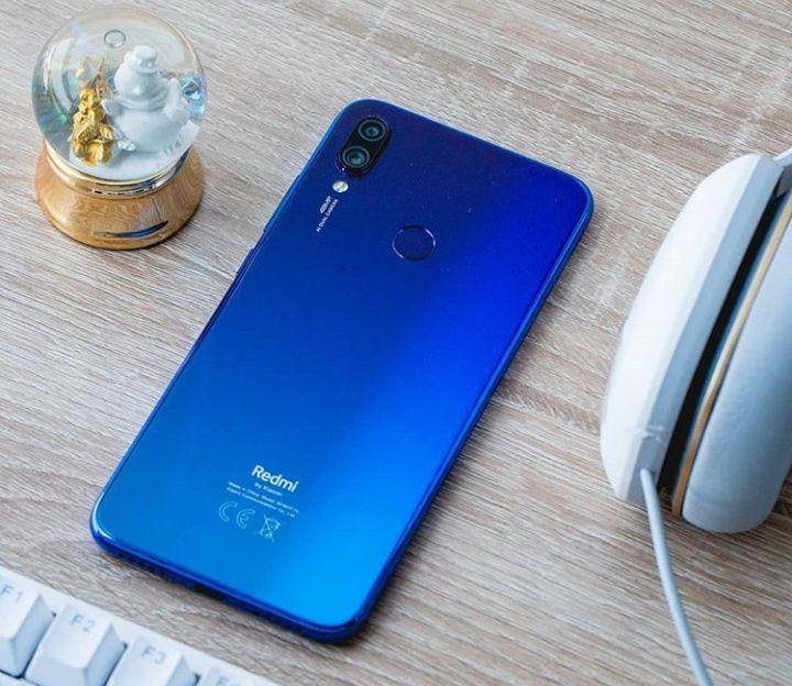 https://www.instagram.com/xiaomiindonesia