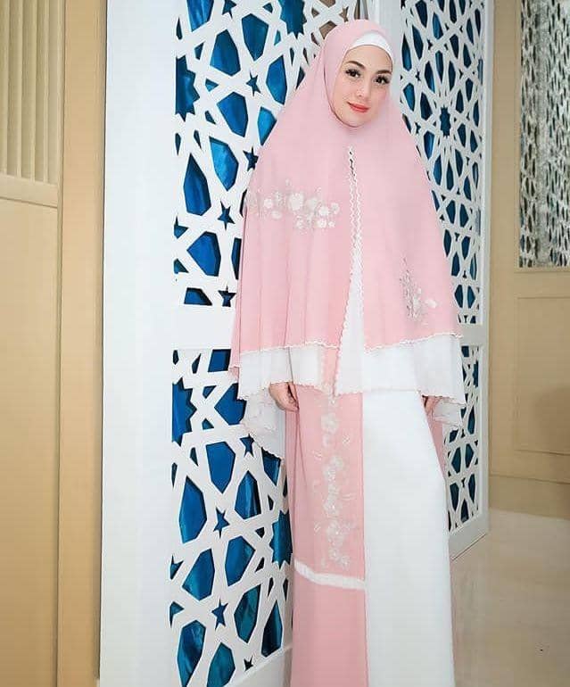 instagram.com/celine_evangelista