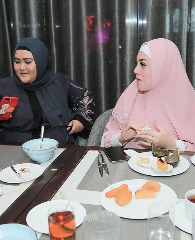 instagram.com/celine_evangelista