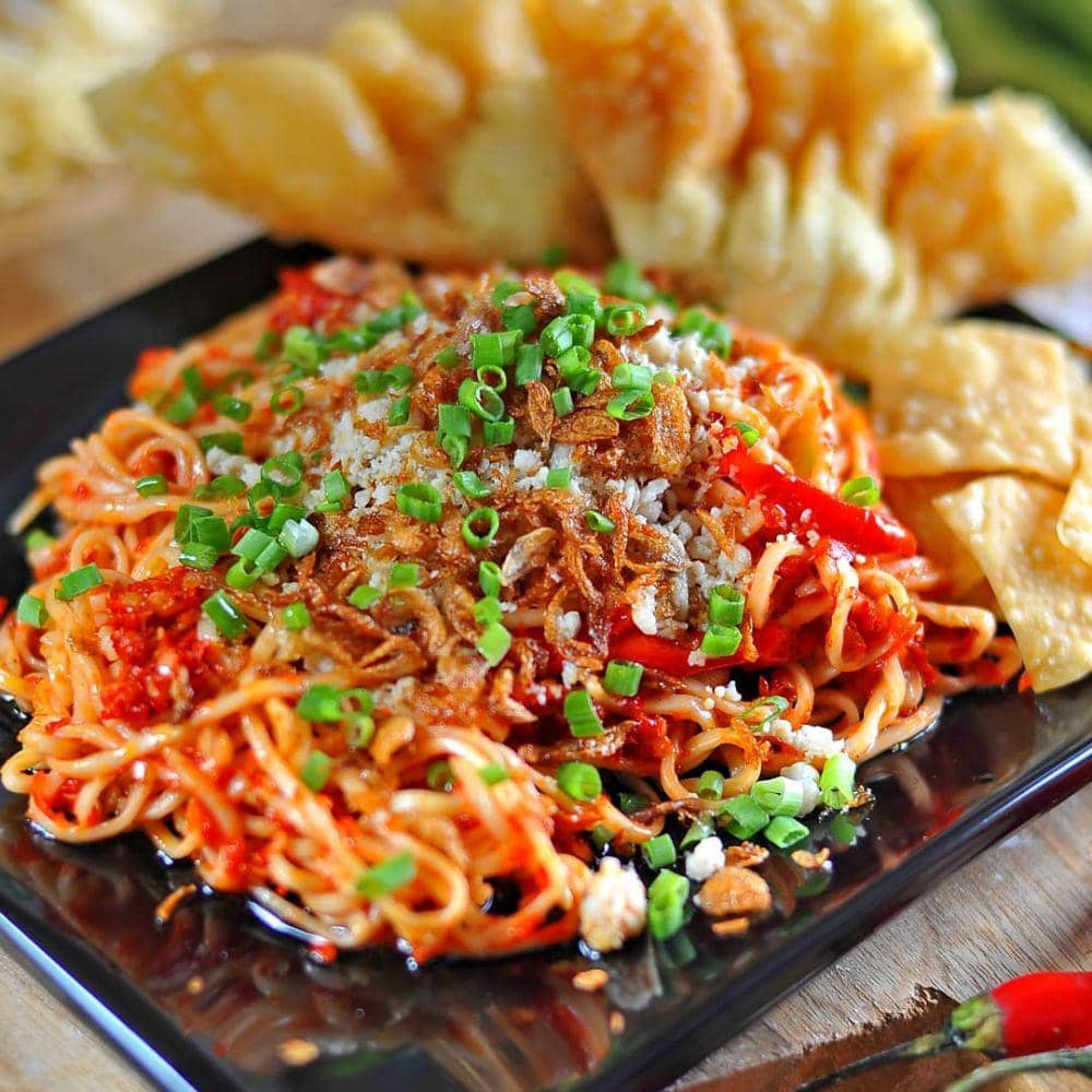 instagram.com/miegacoan.solo