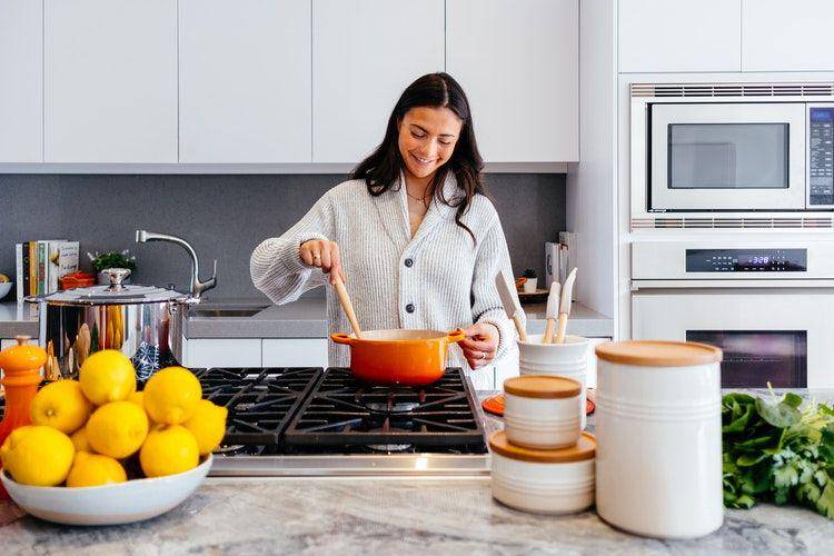 unsplash.com/Le Creuset-Jason Briscoe