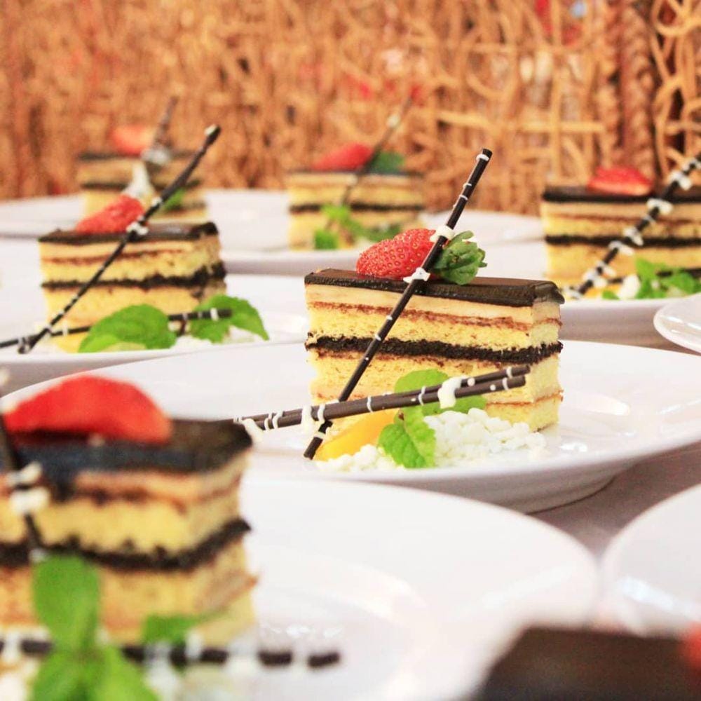 instagram.com/officialgrandinnatunjungan