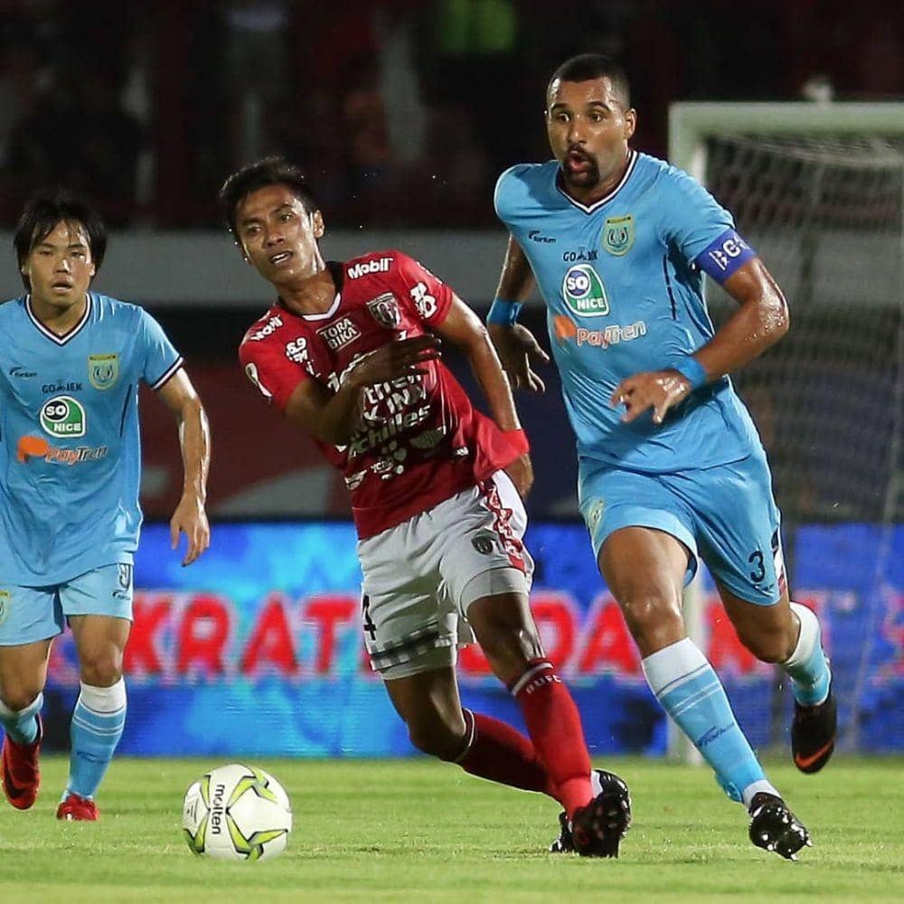 Instagram/@perselafc