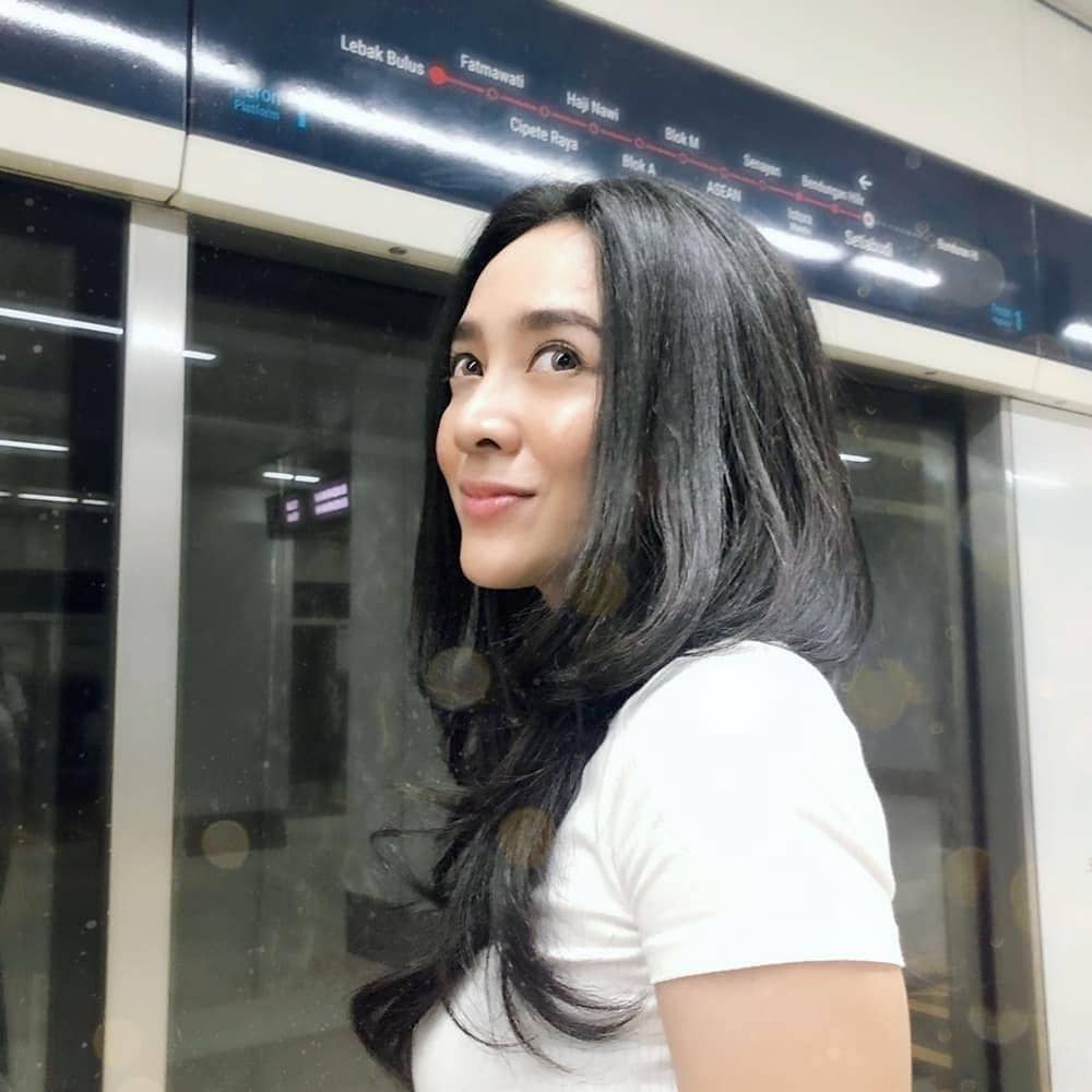 instagram.com/dea_ananda