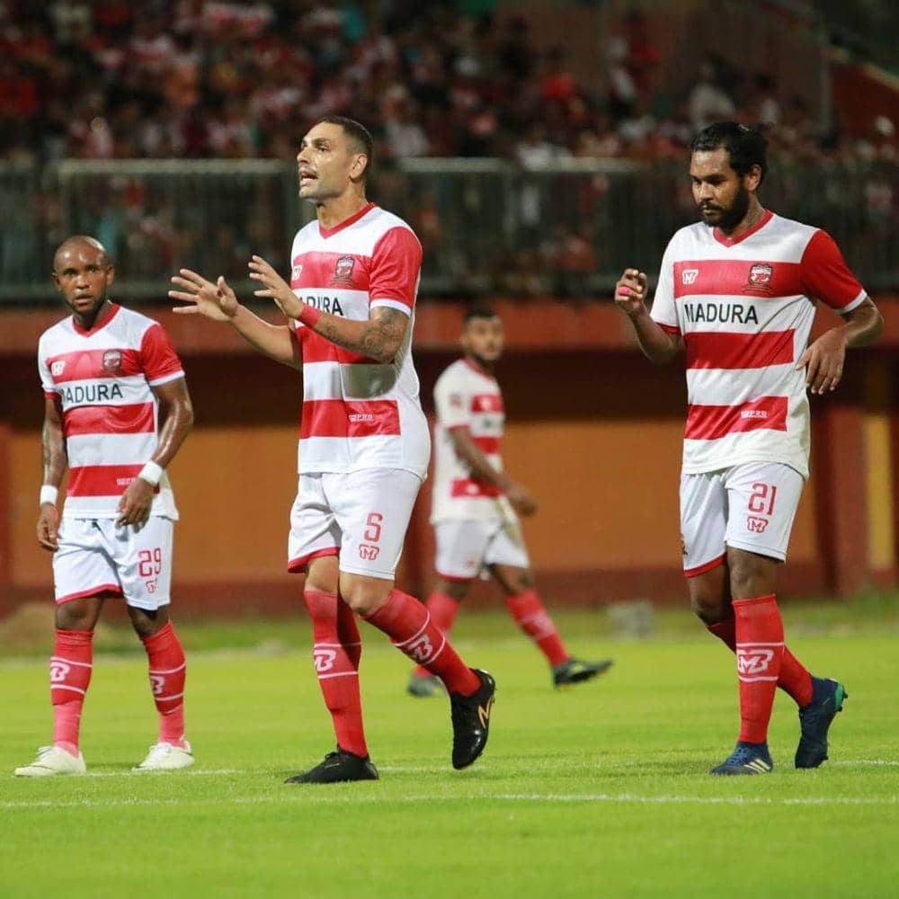 Instagram.com/maduraunited.fc