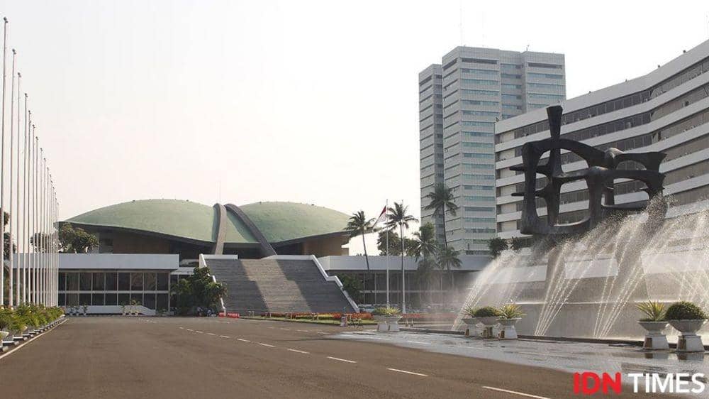 gedung dpr mpr2.jpg