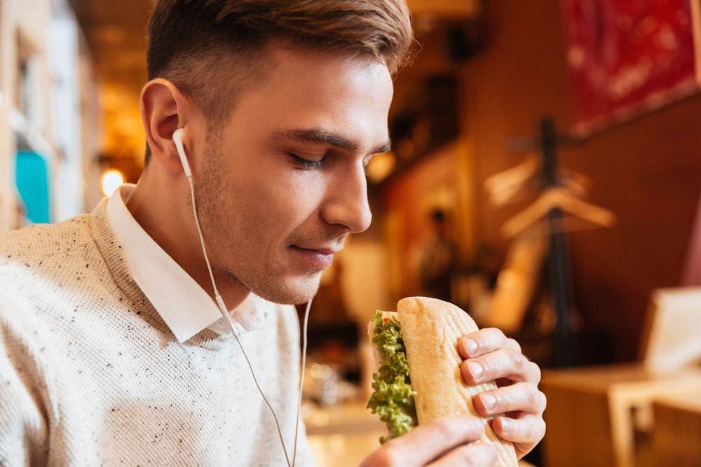 Shutterstock/Dean Drobot