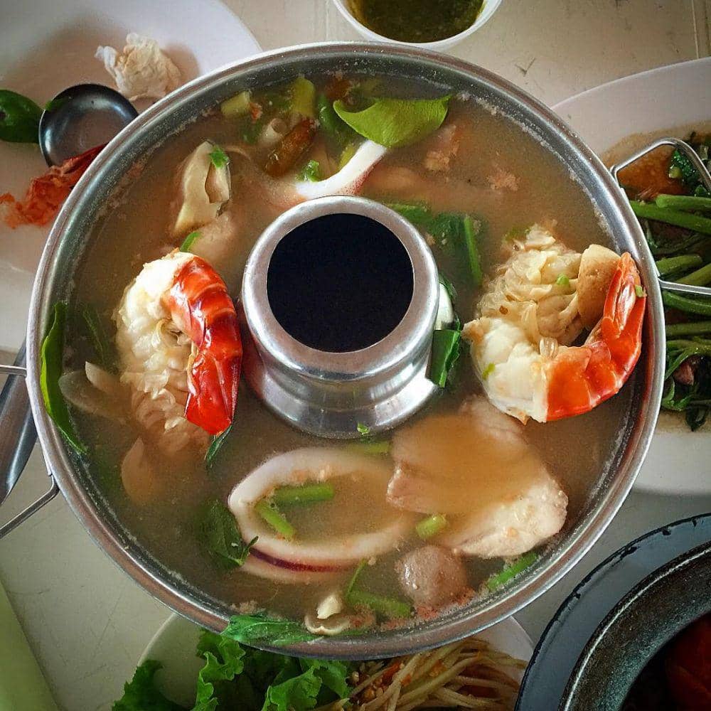 instagram.com/aoychintana