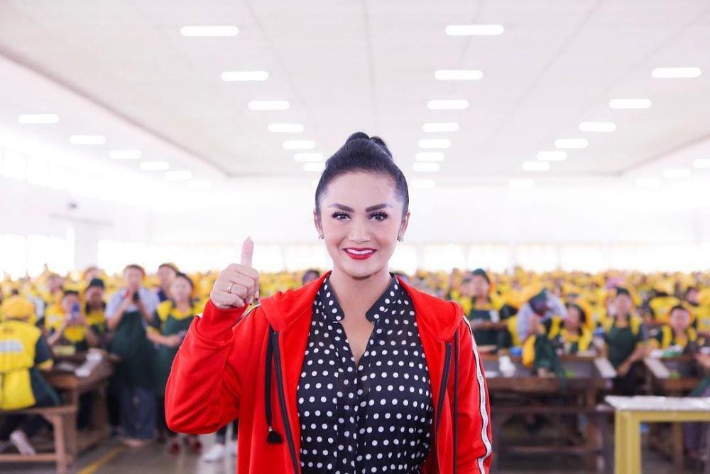 Instagram.com/krisdayantilemos