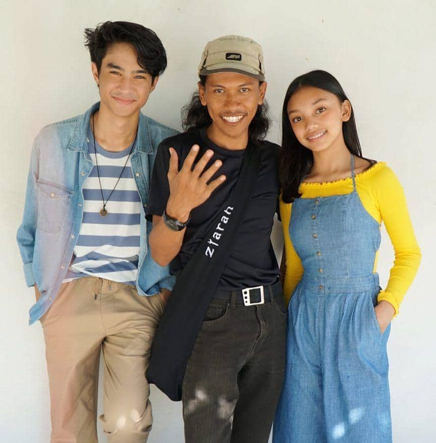 instagram.com/aku_naura