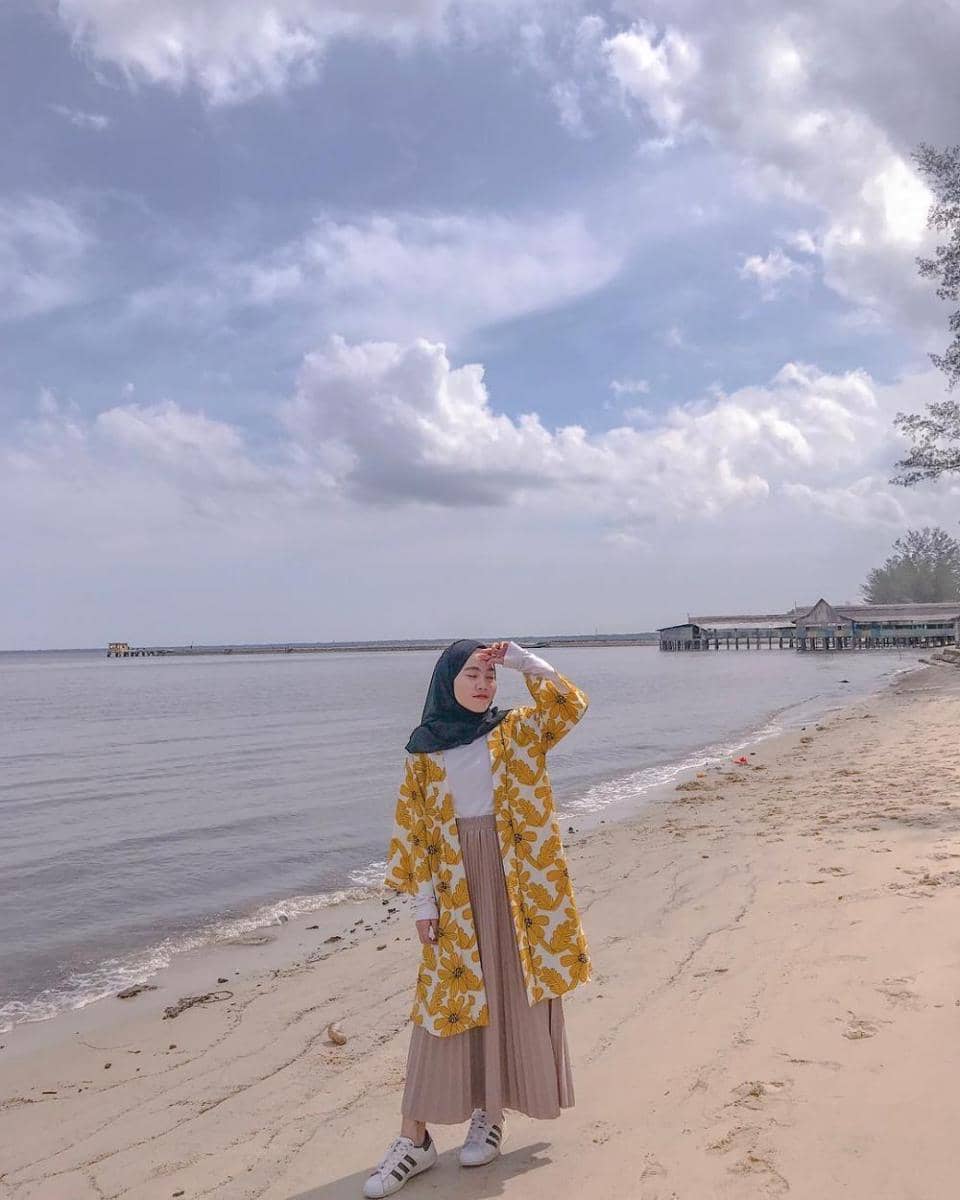 instagram.com/nengsihsyah17