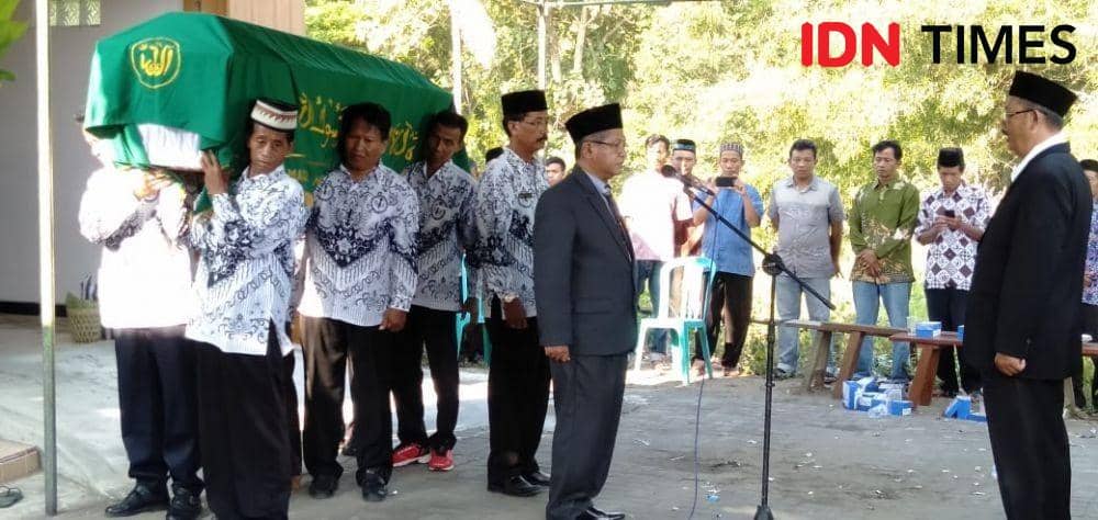 ilustrasi petugas KPPS meninggal dunia usai jalankan tugas di TPS. IDN Times/Istimewa