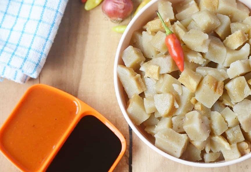 instagram.com/pentol_corah_raja_pedas