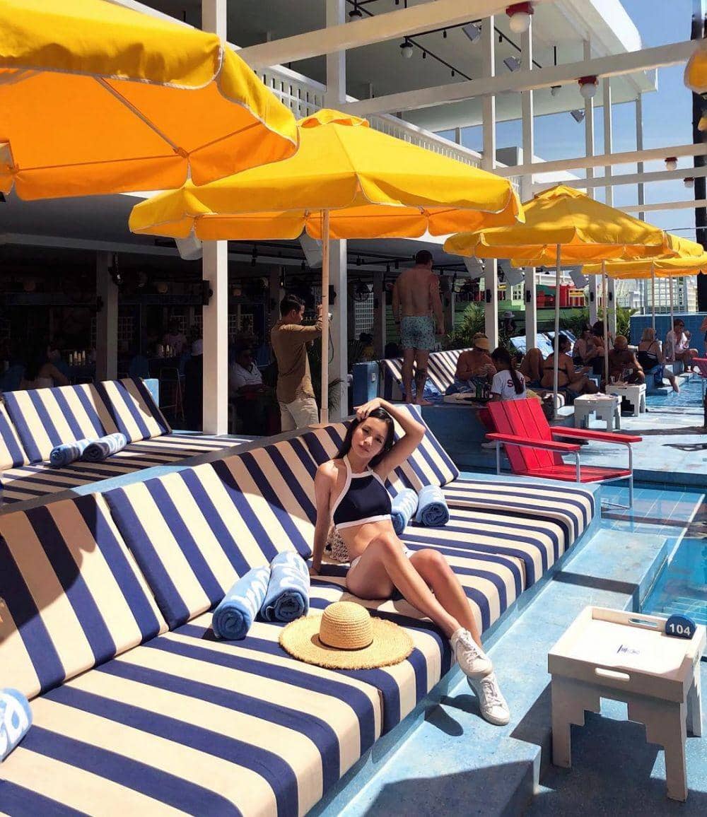 Instagram.com/cheliadinata