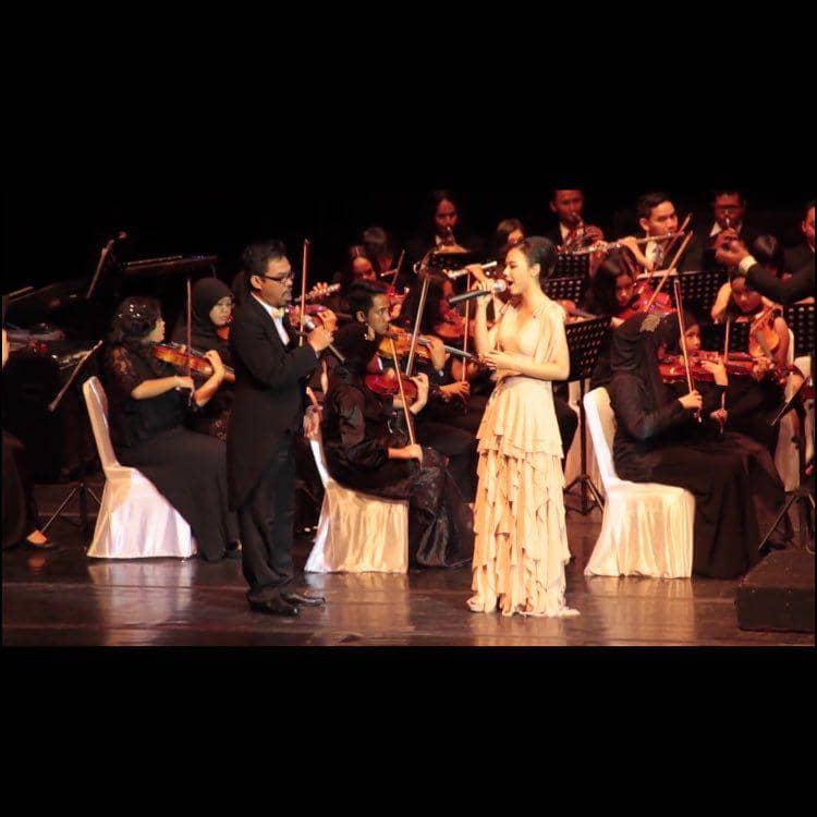 instagram.com/valeriebowie13