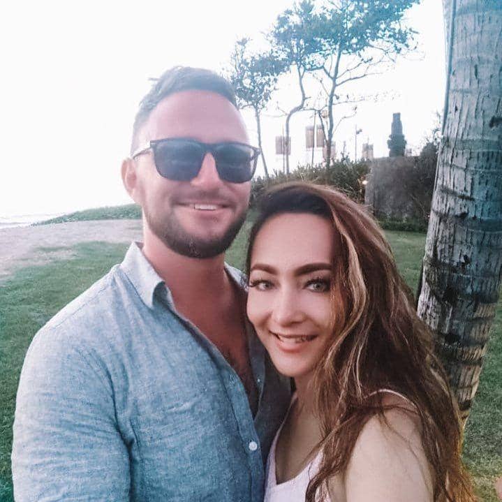 Instagram.com/rezerdewi