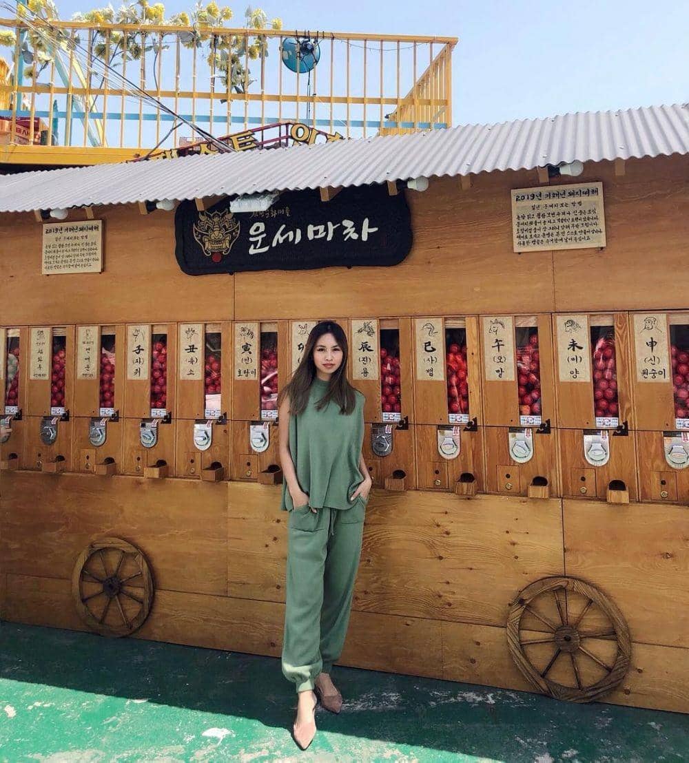 Instagram.com/cheliadinata