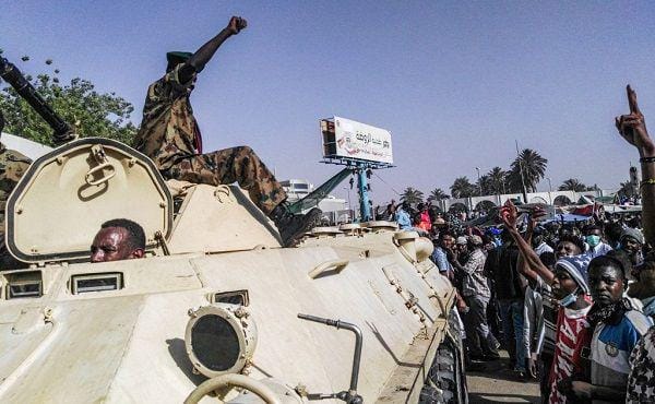 twitter.com/MiddleEastMnt