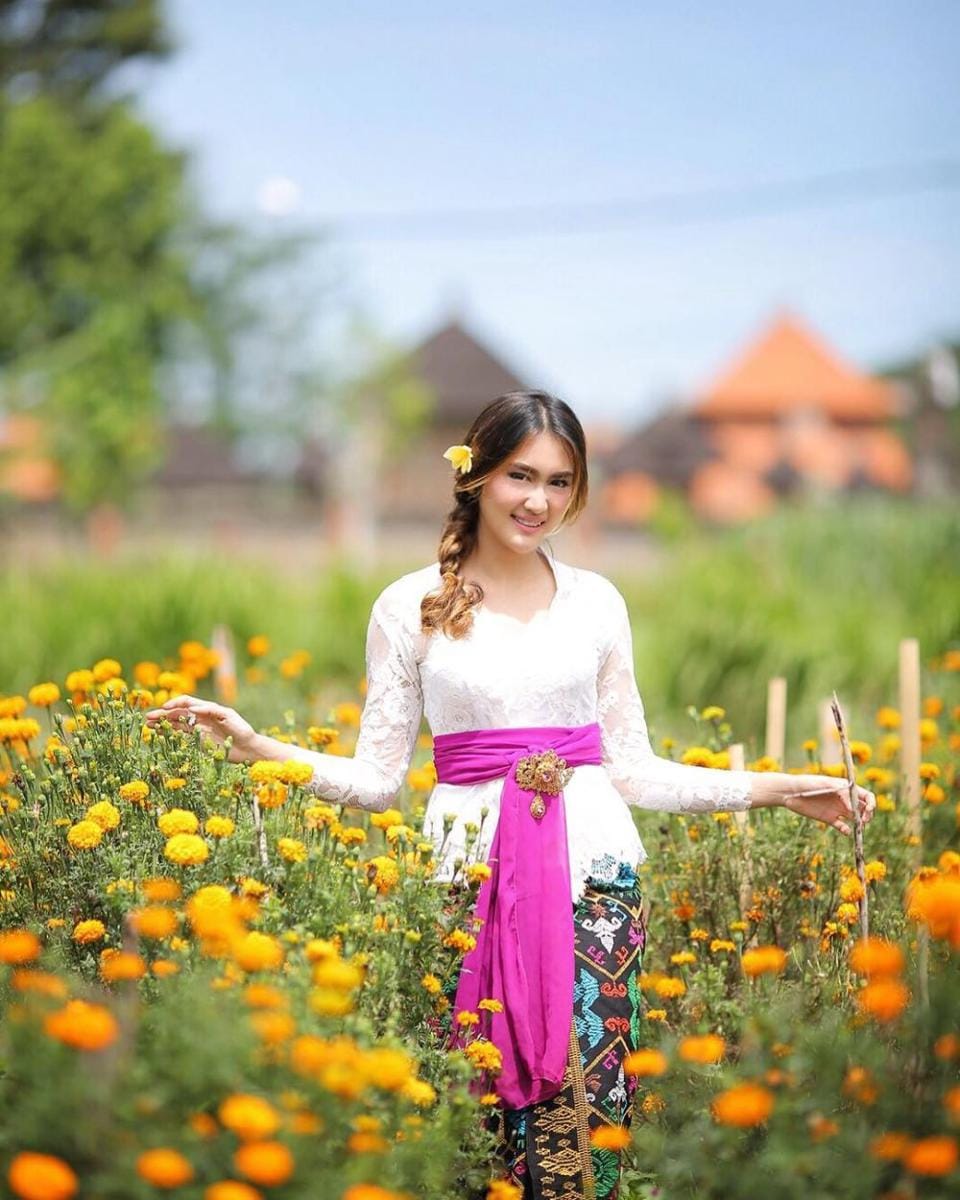 instagram.com/intansaumadina