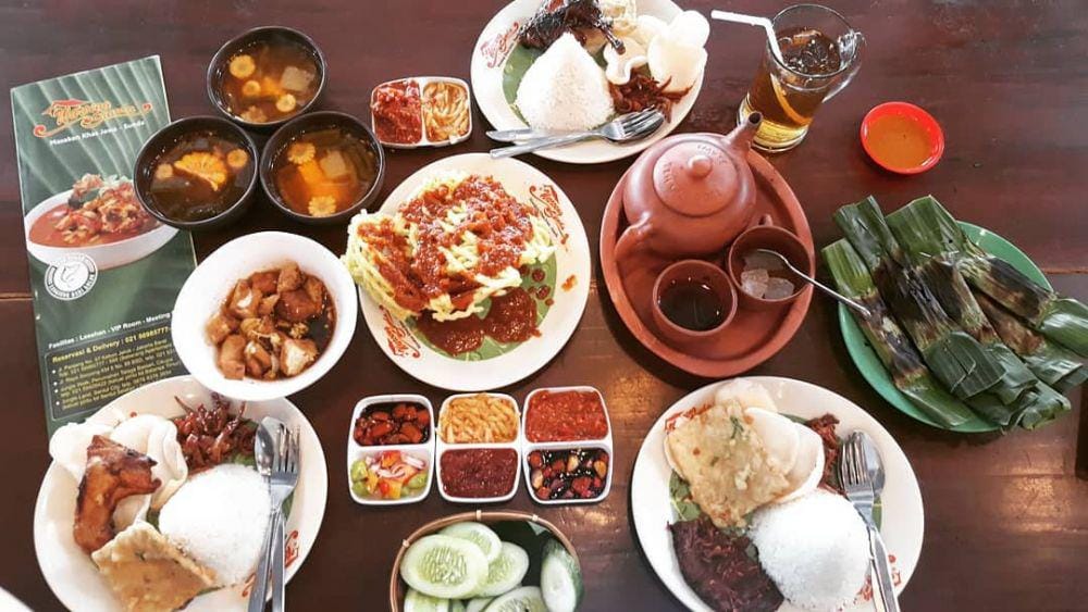 instagram.com/sukasukafotofoto