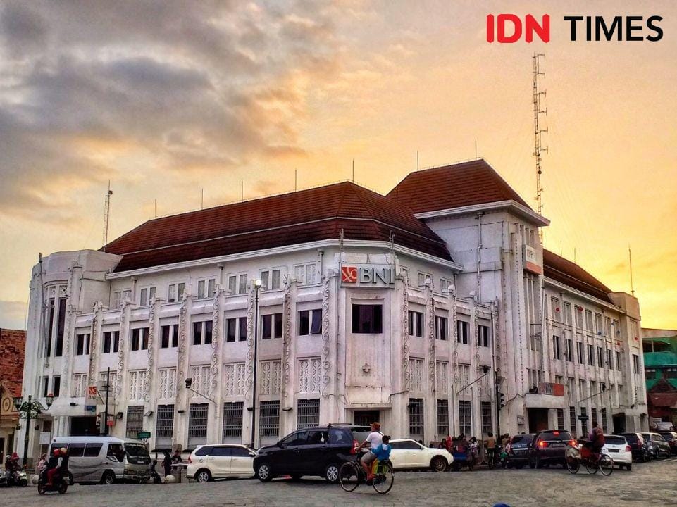 Doc Pribadi/Holy Kartika N.S