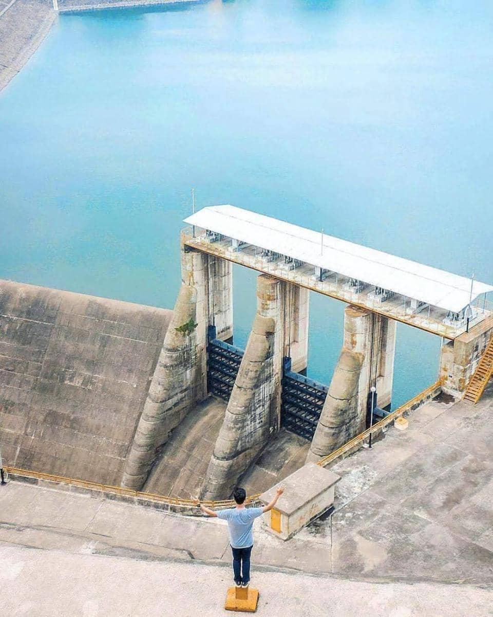 instagram.com/andrasyrmn