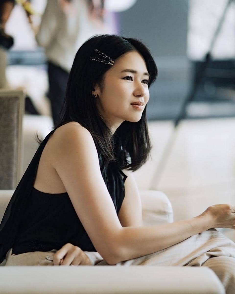 instagram.com/laurabas