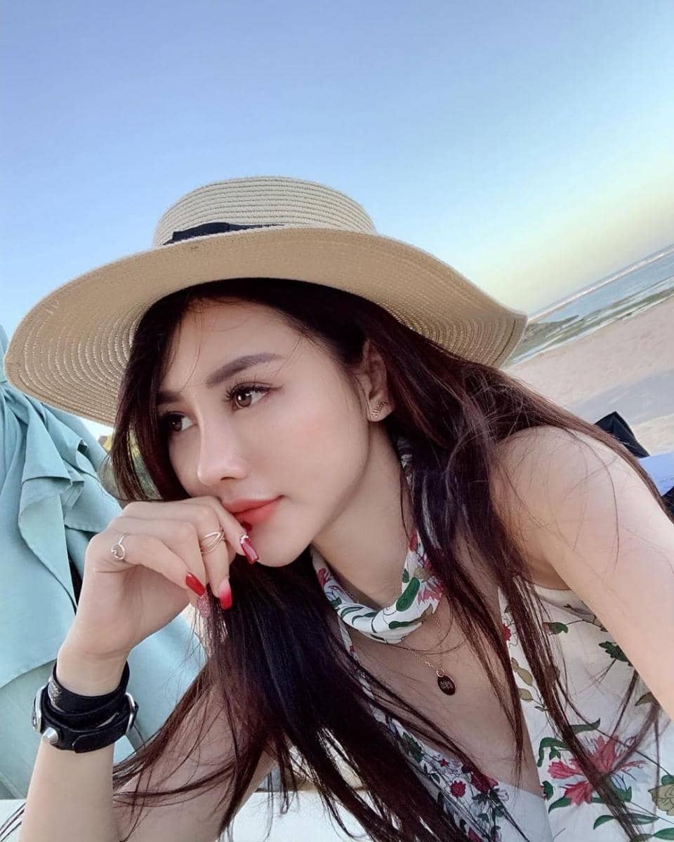 instagram.com/emilyyoungryu