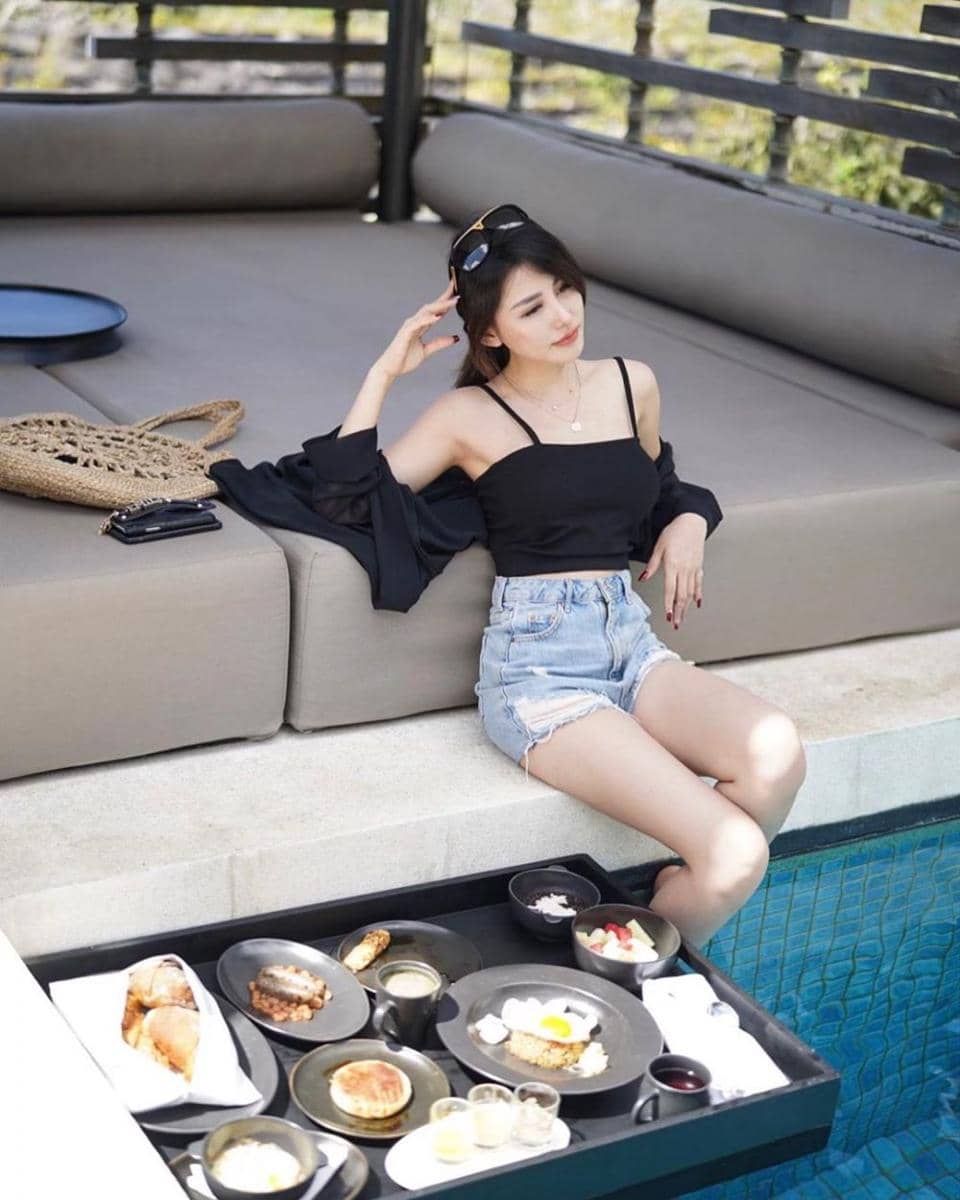 instagram.com/emilyyoungryu