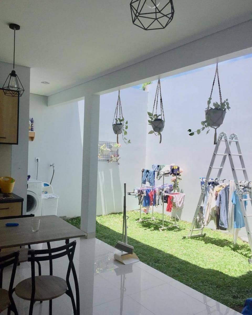 instagram.com/rumahleon