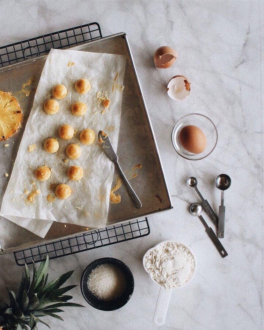 instagram.com/mommebake