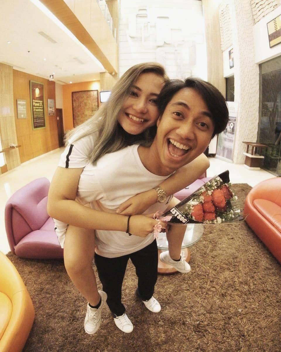 instagram.com/aiu_rp