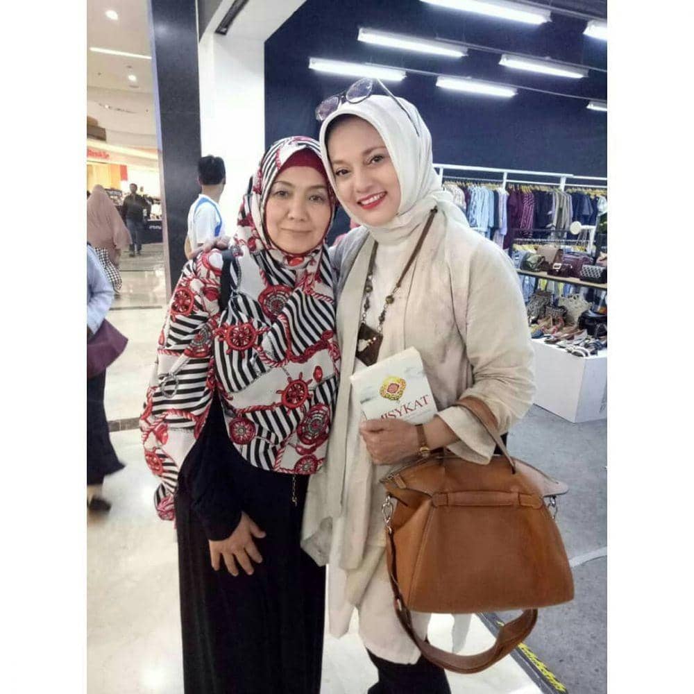 Instagram.com/marissahaque