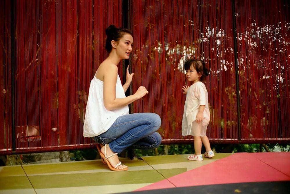 instagram.com/atiqahhasiholan