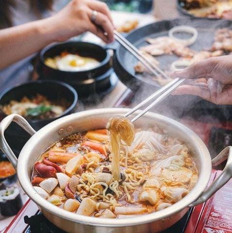 instagram.com/chingucafe