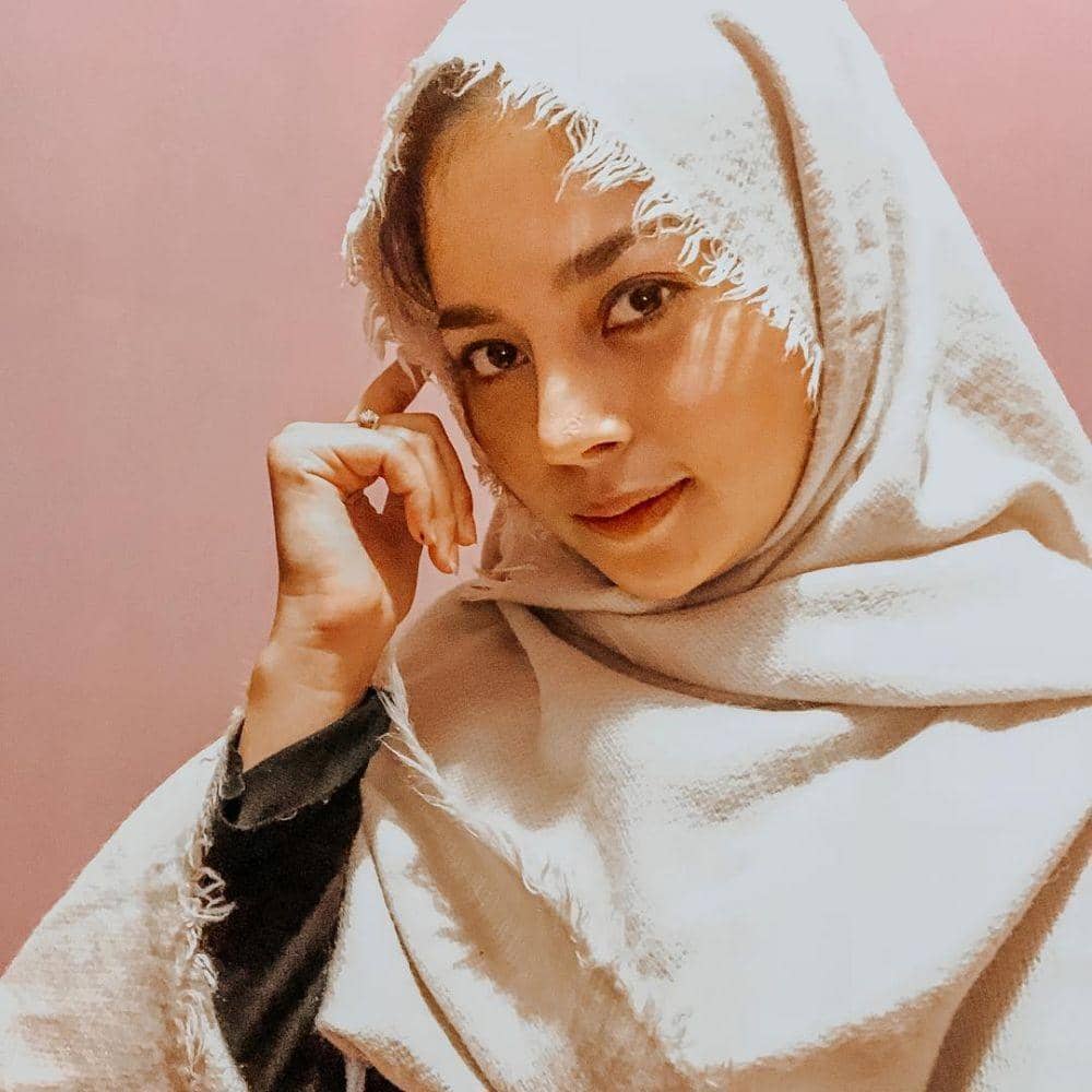 Instagram.com/larassati_kusnandar