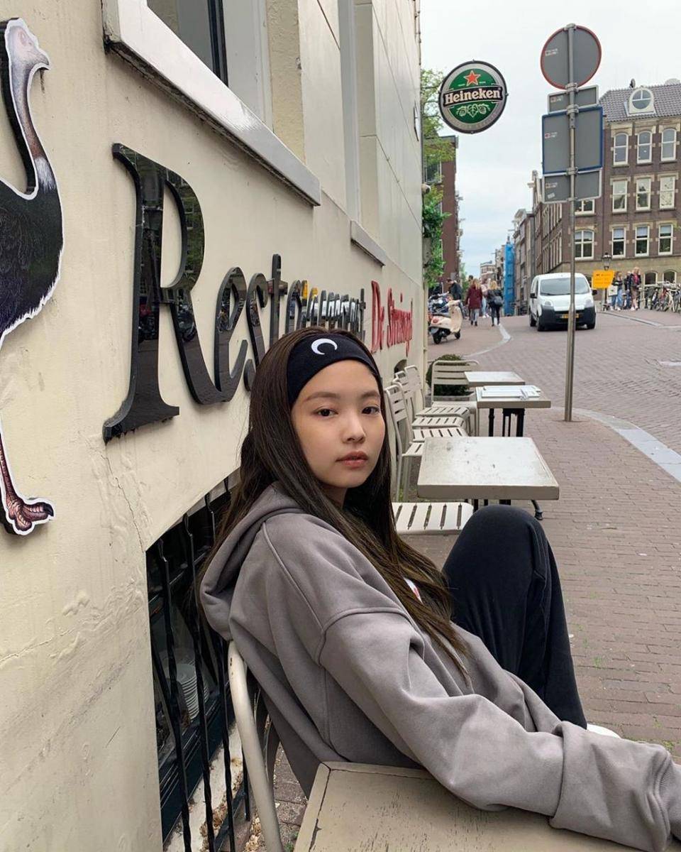 Instagram/jennierubyjane