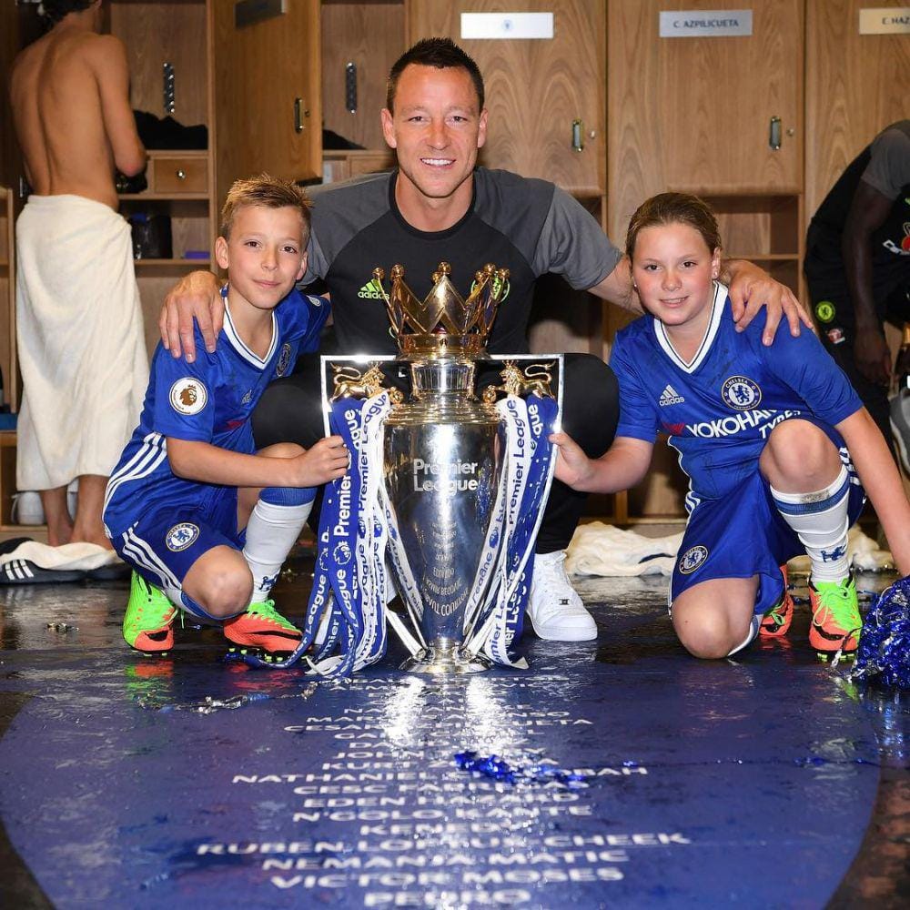 instagram.com/johnterry.26