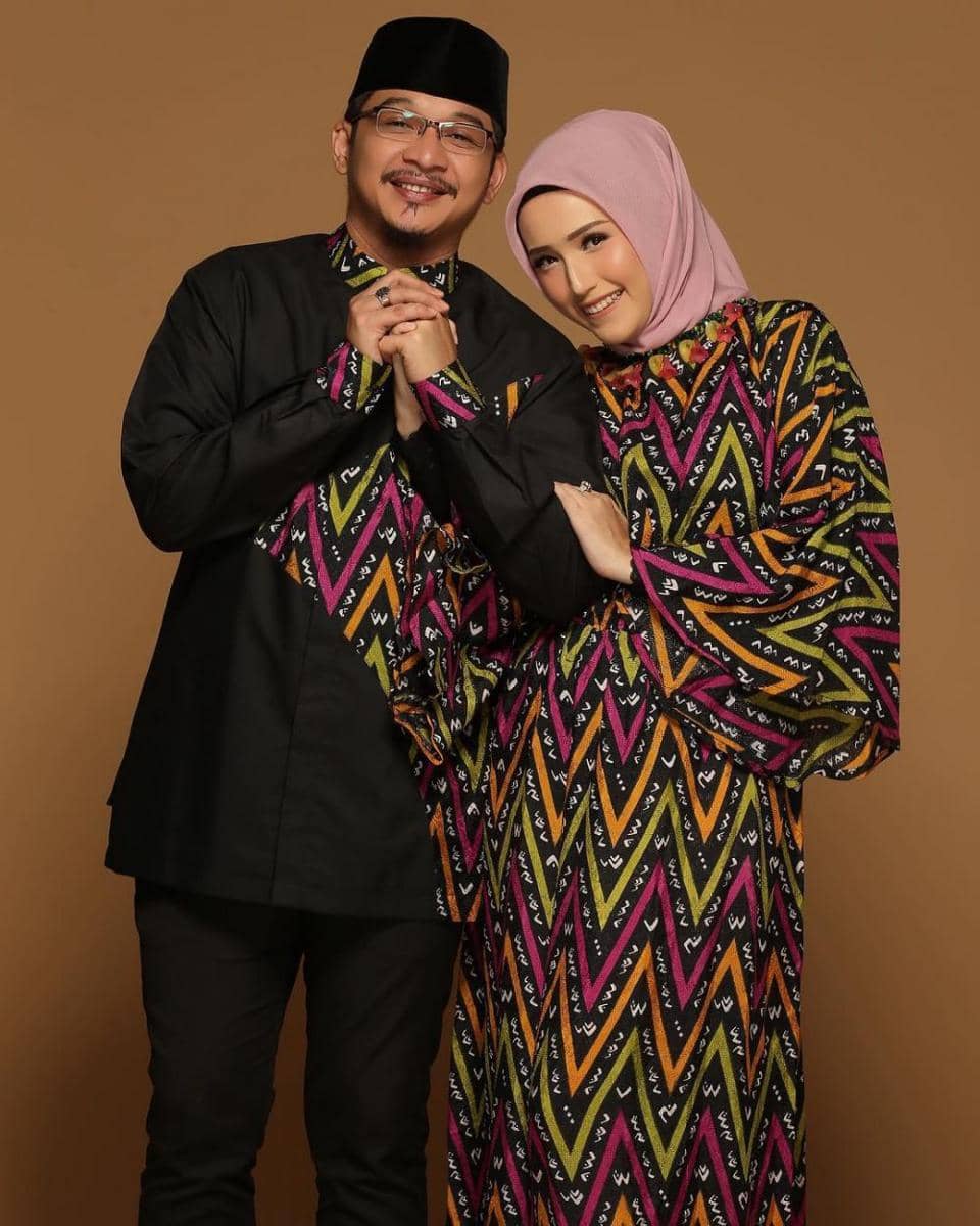 instagram.com/adeliapasha